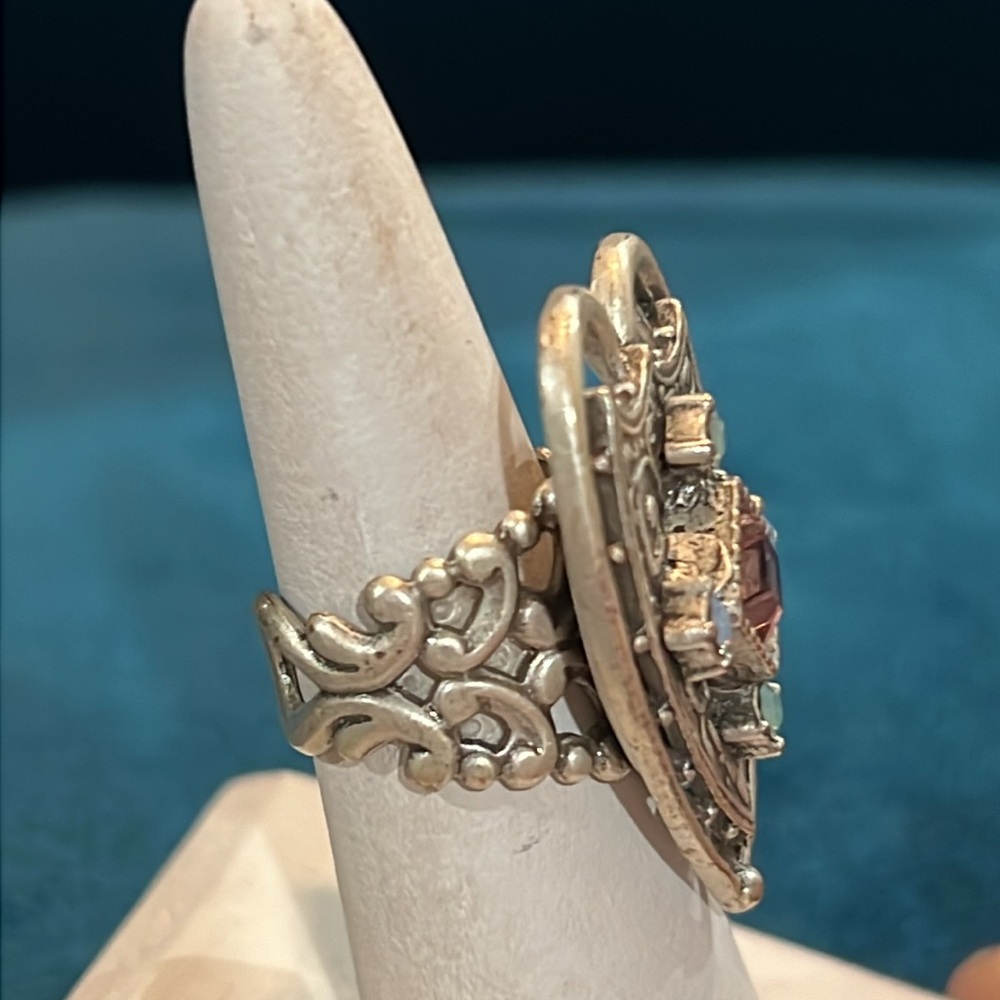 SWEET ROMANCE RENAISSANCE HEART RING - Picture 2 of 9